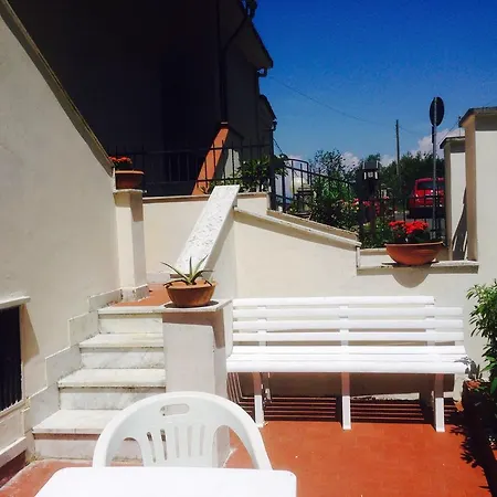 Holiday - Cristina -